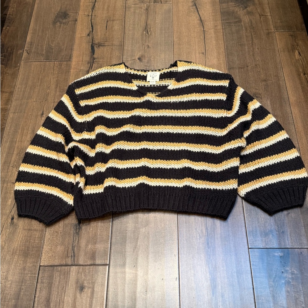 Billabong Black and Cream Striped Sweater